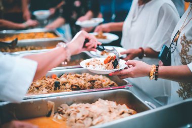 Yoksullara ve açlara yiyecek bağışla: Beslenme kavramı