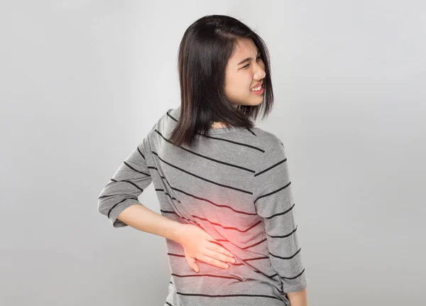 회색빛 뒤에서 사무실 증후군을 아시아인 — 스톡 사진