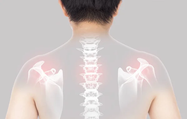 Mann Spürt Verletzung Der Wirbelsäule Knochen Grauer Hintergrund Rückenschmerzen — Stockfoto