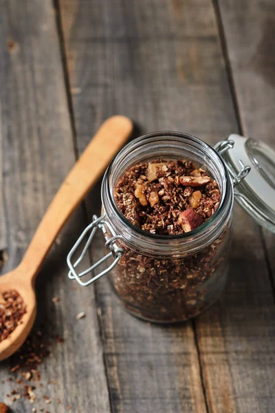 Choklad Granola Med Bovete Nötter Kokos Havregryn Honung Och Chia — Stockfoto