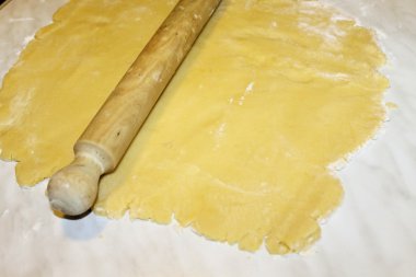 ahşap eski inişli çıkışlı dışarı hamur merdane