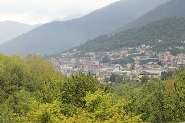 Lumezzane 在意大利北部的鸟瞰图 — 图库照片