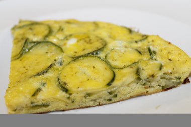  omlet peynir ve kabak ile