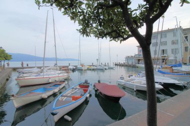 Gargnano eski bağlantı noktası Garda Gölü Kuzey İtalya