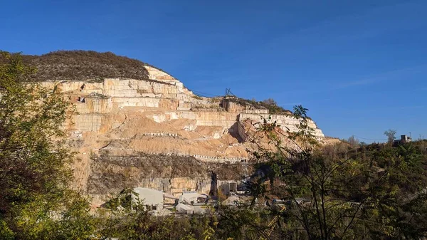 意大利北部Botticino的大理石采石场 — 图库照片