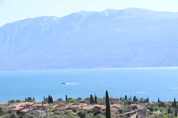 Naturskön Utsikt Över Gardasjön Norra Italien — Stockfoto