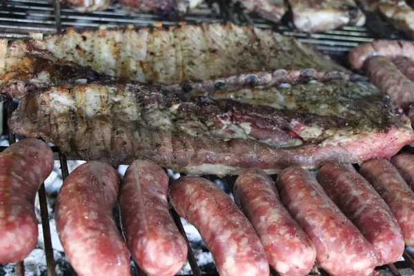 Viande Mixte Avec Côtes Bœuf Saucisse Sur Gril — Photo