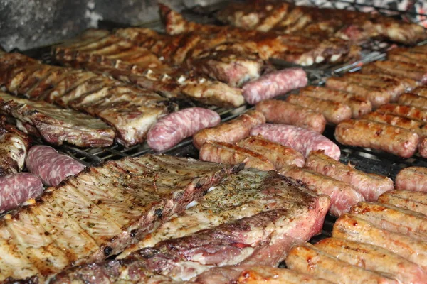 Viande Mixte Avec Côtes Bœuf Saucisse Sur Gril — Photo