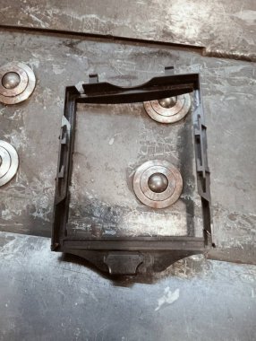 garajda araba parçaları