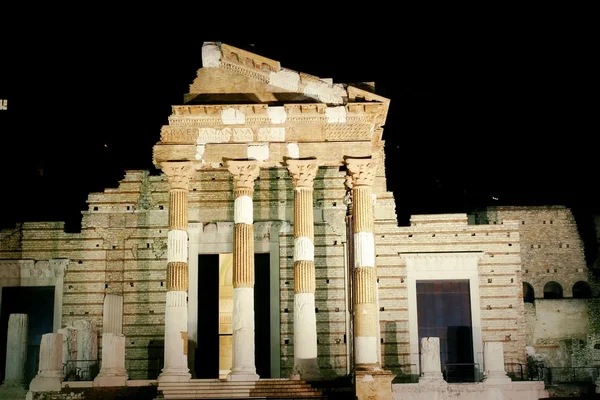 Roman ruins called "capitolium" — Stock Photo, Image