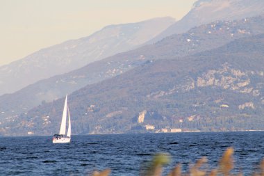 yelkenli gemi Garda Gölü İtalya