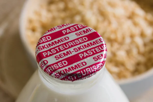 Fresh Semi Skimmed Milk Recyclable Glass Bottle Delivered Door Step — Stock Photo, Image