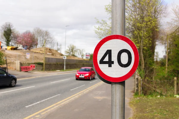 Urban Miles Hour Speed Limit Sign Used United Kingdom Defocussed — Stock Photo, Image