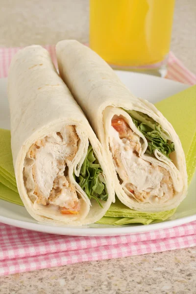 Kyckling sallad wraps — Stockfoto