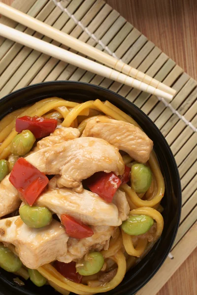 Tagliatelle di pollo Teriyaki — Foto Stock