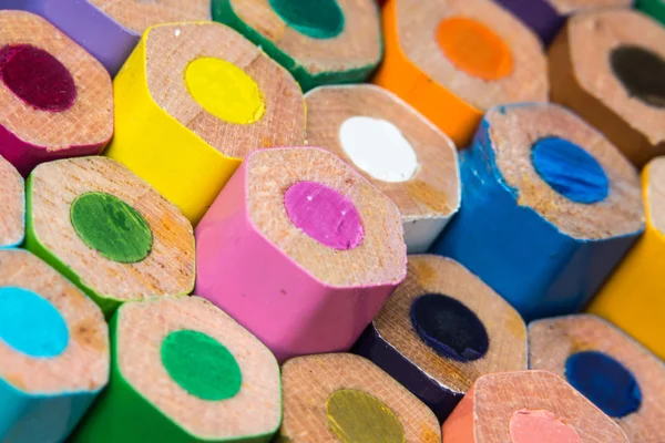 Барвисті кольорові олівці — стокове фото