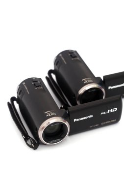 Yogyakarta, Endonezya - 19 Ekim 2020: Panasonic el kamerası veya beyaz arka planda izole edilmiş video kamera