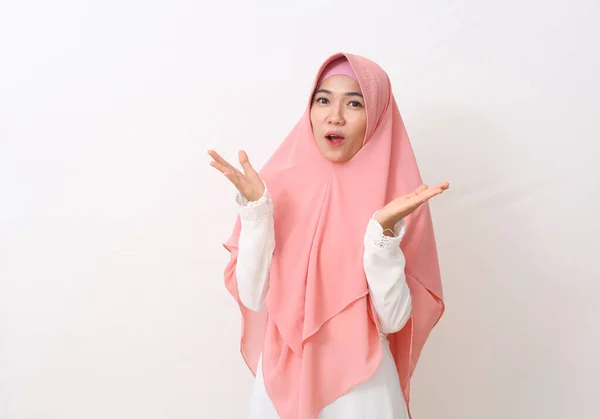 Ritratto Felice Donna Musulmana Asiatica Che Indossa Velo Hijab Sorridente — Foto Stock