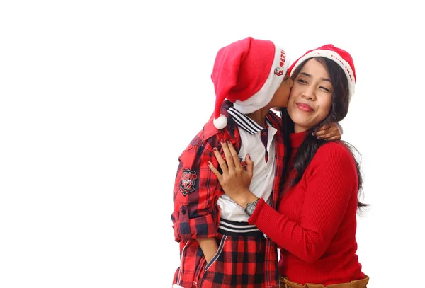 Asiatico Figlio Baciare Madre Con Costume Natale Isolato Bianco Con — Foto Stock