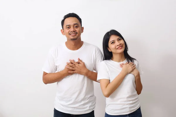 Retrato Pareja Asiática Pacífica Fiel Camisa Blanca Tocan Cerca Del — Foto de Stock