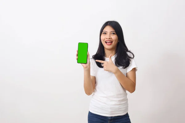 Happy Asian Woman Pointing Blank Green Screen Her Smart Phone — Stock Photo, Image