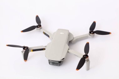 Yogyakarta, Endonezya - 21 Ocak 2020: DJI Mini 2 Drone 'un ayrıntılı fotoğrafı. İnsansız hava araçları 2020 'de salındı.