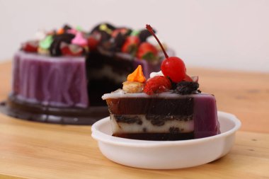 Ev yapımı puding. Oruç tutarken yemek ya da aperatif için uygun bir yemek.