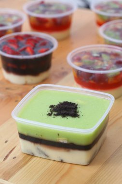 Ev yapımı puding. Oruç tutarken yemek ya da aperatif için uygun bir yemek.