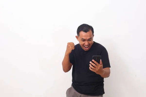 Wow Shocked Face Asian Man While Looking His Cellular Phone — Stock Photo, Image