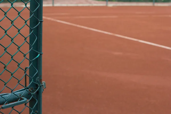 Eingang zum Tennisplatz — Stockfoto