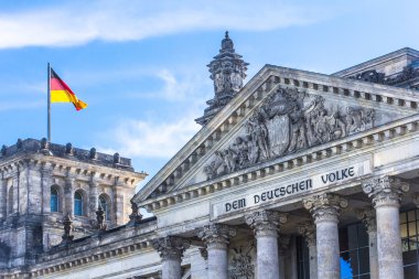 Çatı ve Reichstag kuleleri unsurları. Berlin, Almanya