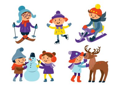 Mutlu çocuklar kış aktiviteleri kardan adam, geyik, kayak, kızak, buz patenleri. Erkekler ve kızlar kışlık şapkalar, atkılar, eldivenler. Vektör düz çizim. Tebrik kartı, afiş, broşür için tasarım 