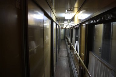 TVZ demiryolu otomobili 1980 yılında üretildi