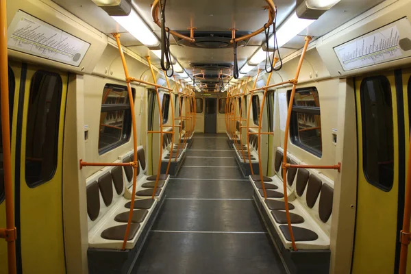 Metronun yetersizliği 81-721 