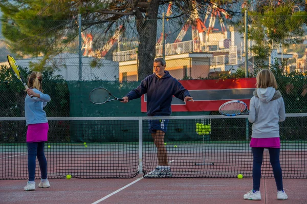 Tennisskola utomhus — Stockfoto