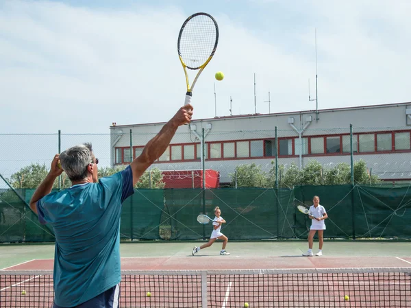 Tennisschool buiten — Stockfoto