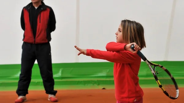 Tennisschule im Freien — Stockfoto