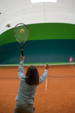 Eğitim tenis'de iki kız