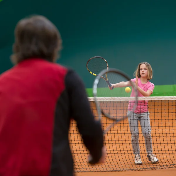 Tennisskola utomhus — Stockfoto