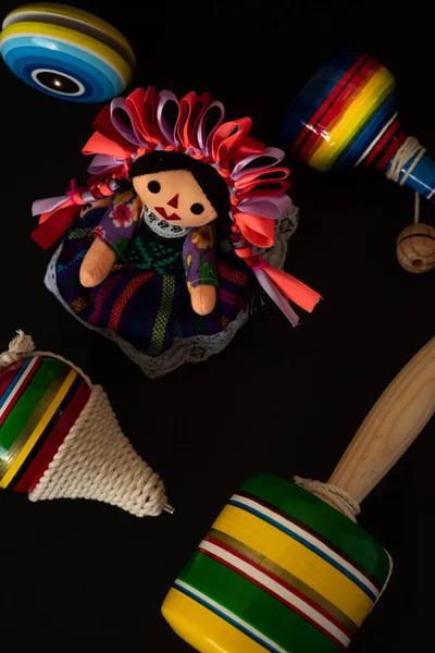 Bonitos Brinquedos Artesanais Mexicanos Coloridos Tradicionais Madeira — Fotografia de Stock