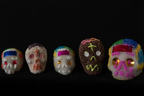 Cráneo Mexicano Tradicional Azúcar Amaranto Día Los Muertos Fondo Negro —  Fotos de Stock