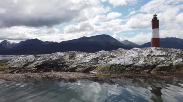 Faro en el canal Beagle — Vídeos de Stock