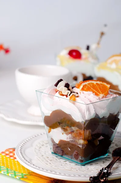 Сладкий десерт из стекла — стоковое фото