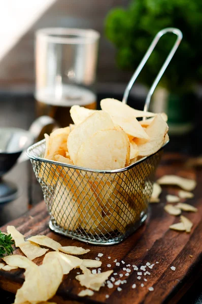 Crispy potato chips — Stock Photo, Image