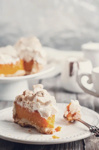 Pumpkin pie with meringue — Stock Photo, Image