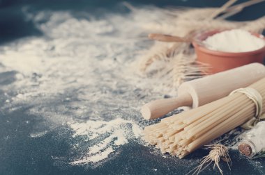 Un makarna spagetti. Tonda fotoğraf