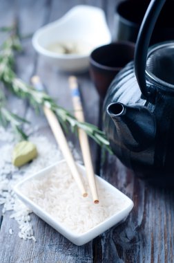 Çince Siyah çaydanlık