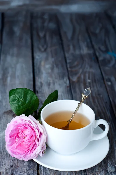 Чай в стиле Шабби Чик — стоковое фото