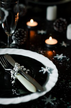 Noel Masası Hazırlama. Tatil Dekorasyonları