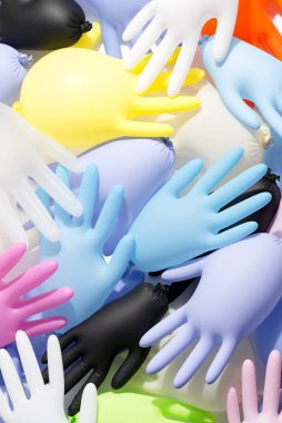 Çok renkli lastik eldiven seti..